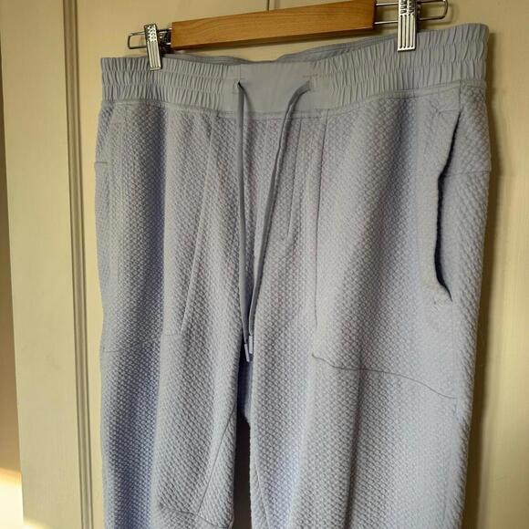 Lululemon At Ease Jogger
Pastel Blue - Picture 5 of 9